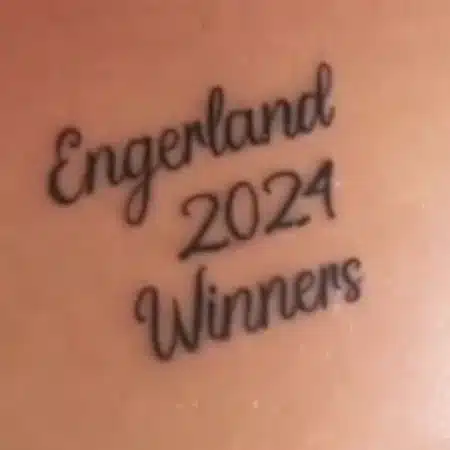 England Tattoo Fail: Jack und sein peinliches “Engerland”-Tattoo nach der EM-Niederlage